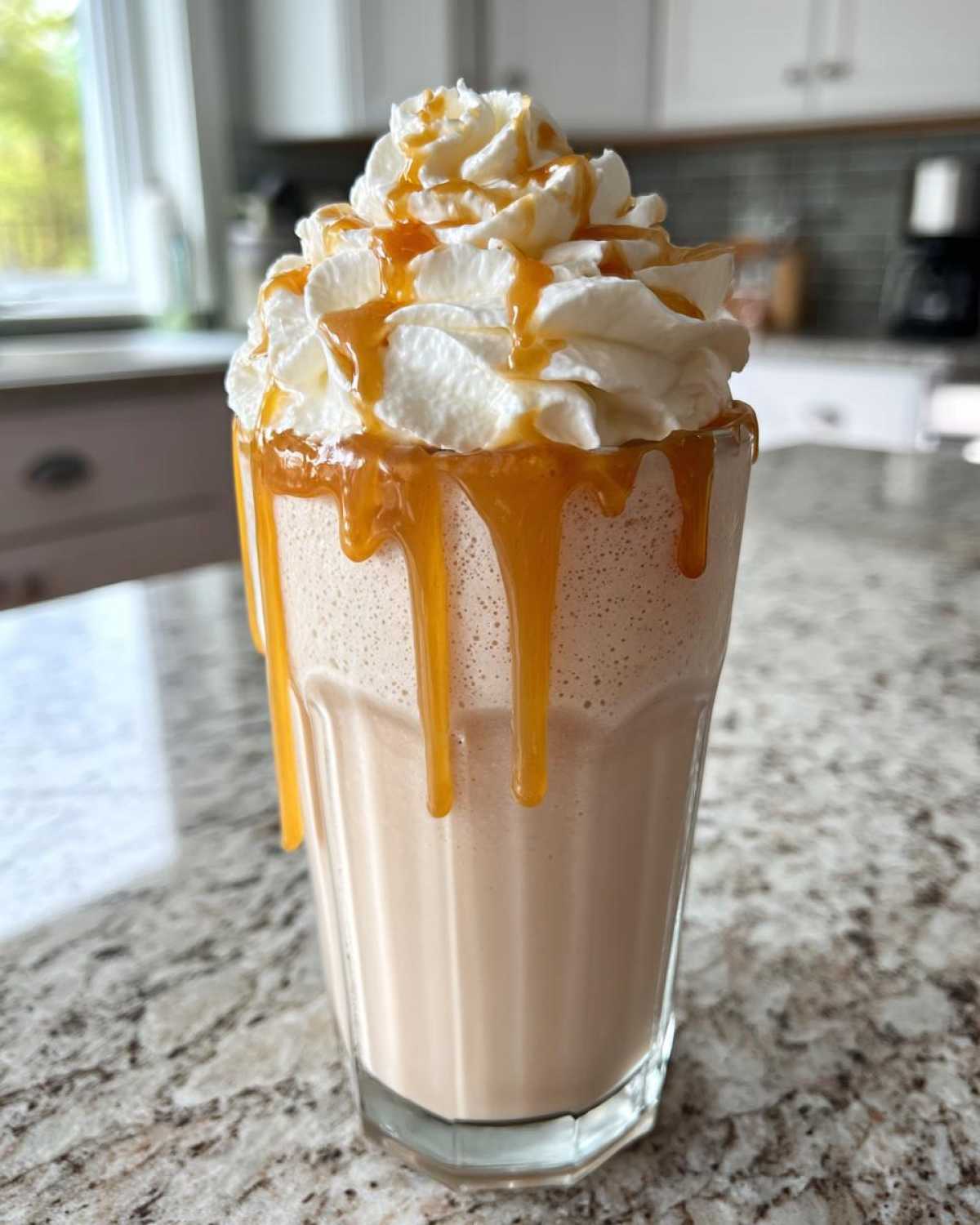 Caramel Apple Milkshake - detail 2