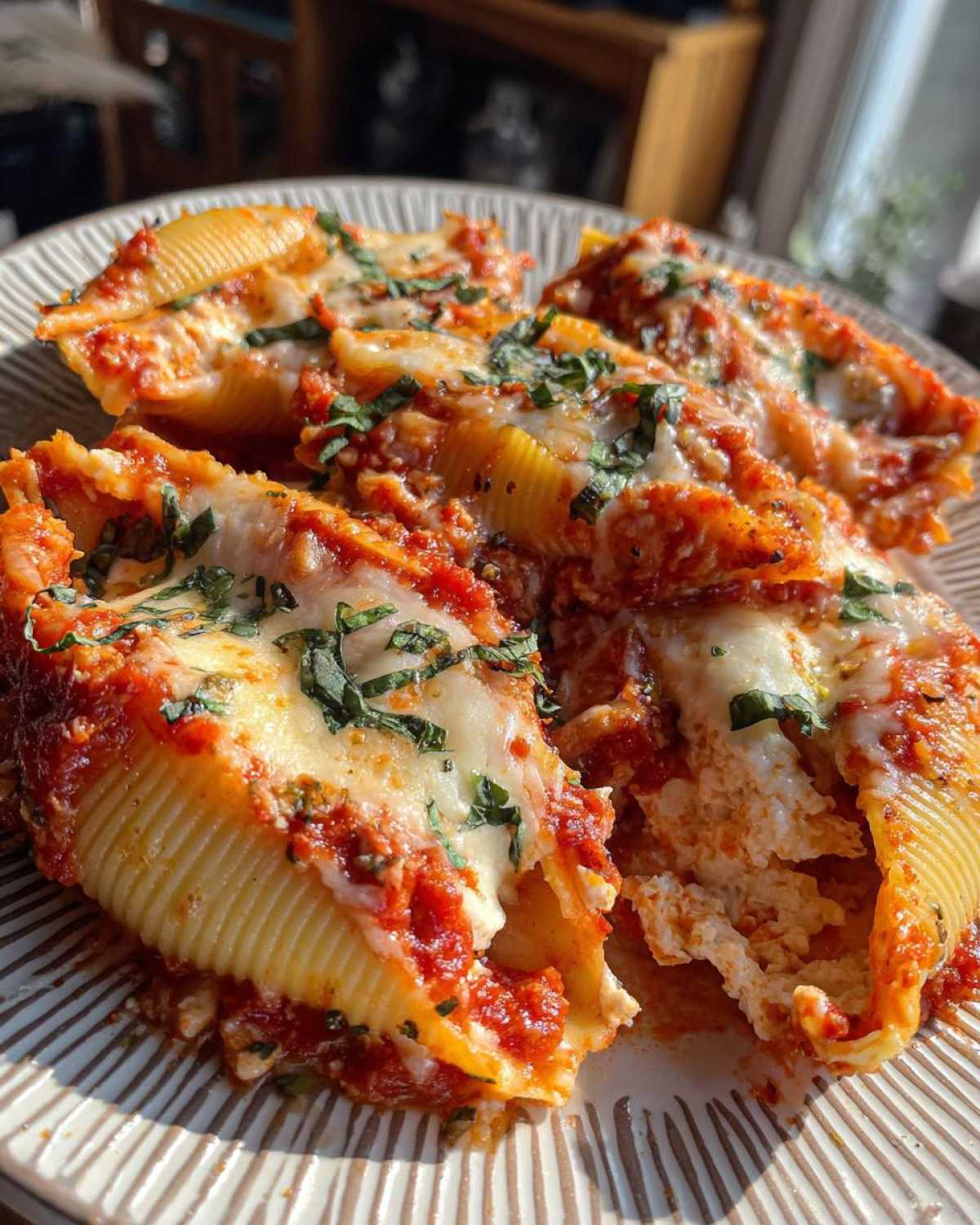 Cheesy Tomato Basil Stuffed Shells - detail 2