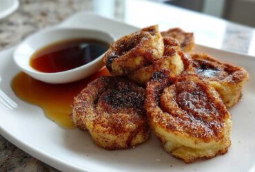 Cinnamon Roll Pancake Dippers