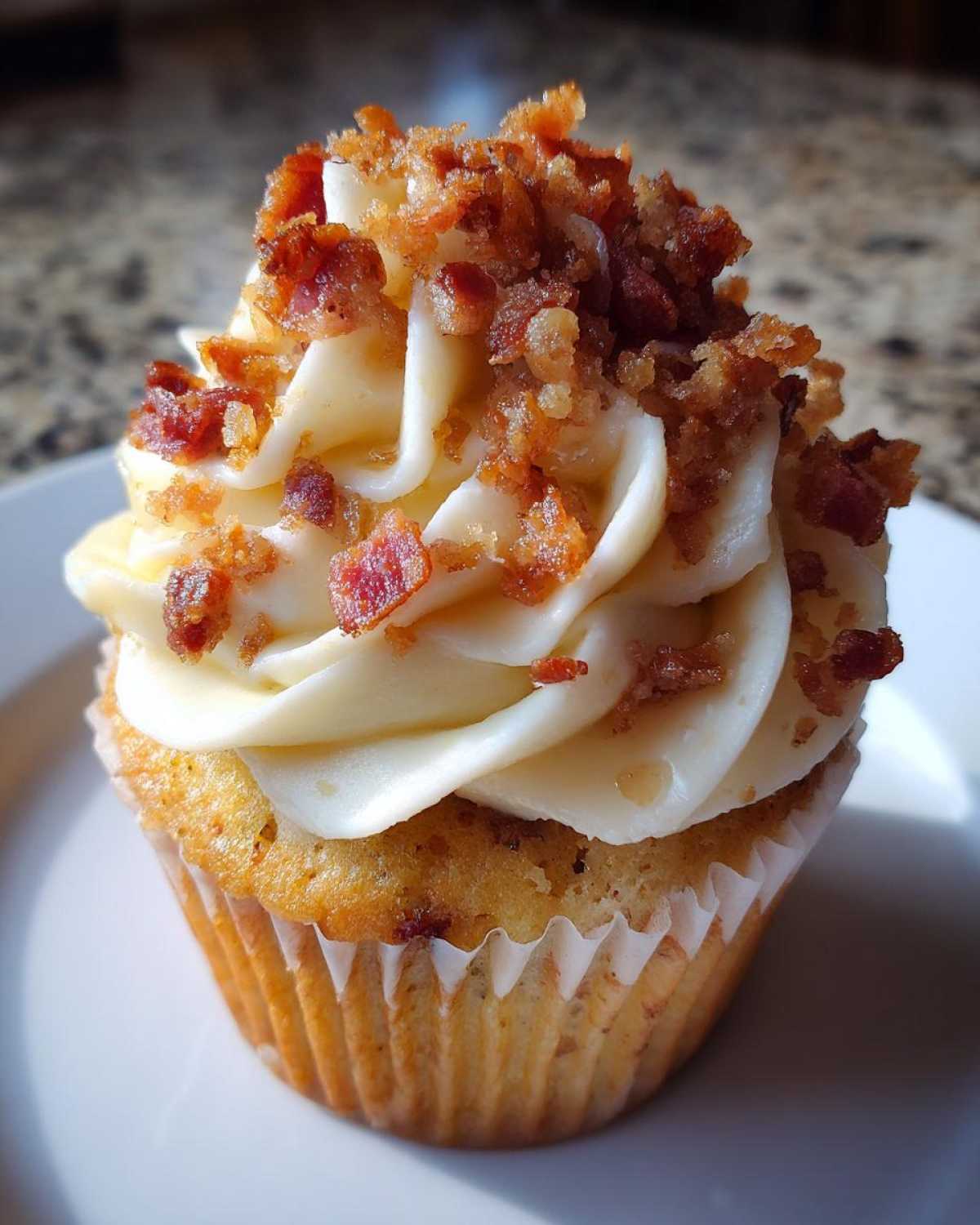 Maple Bacon Cupcakes - detail 1