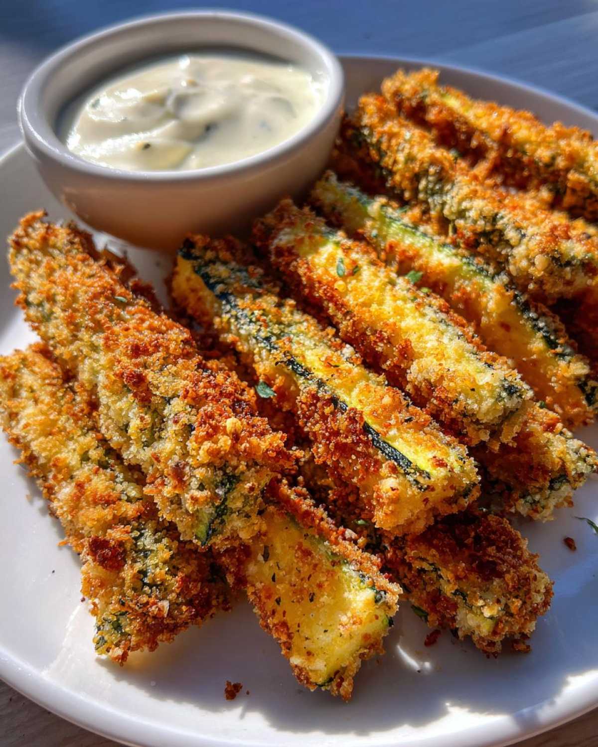 Oven-Baked Zucchini Fries with Garlic Aioli - detail 3