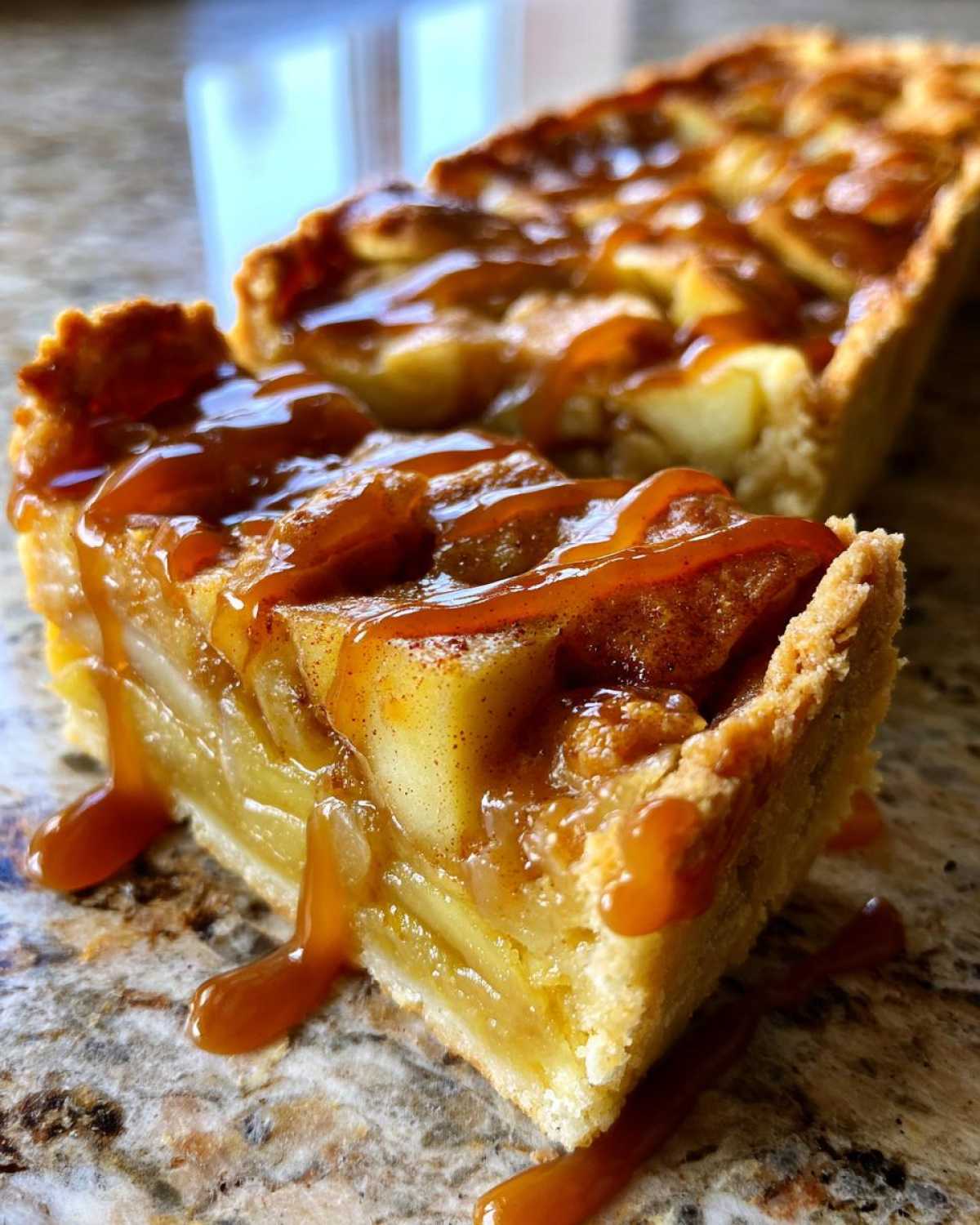 Salted Caramel Apple Pie Bars - detail 2